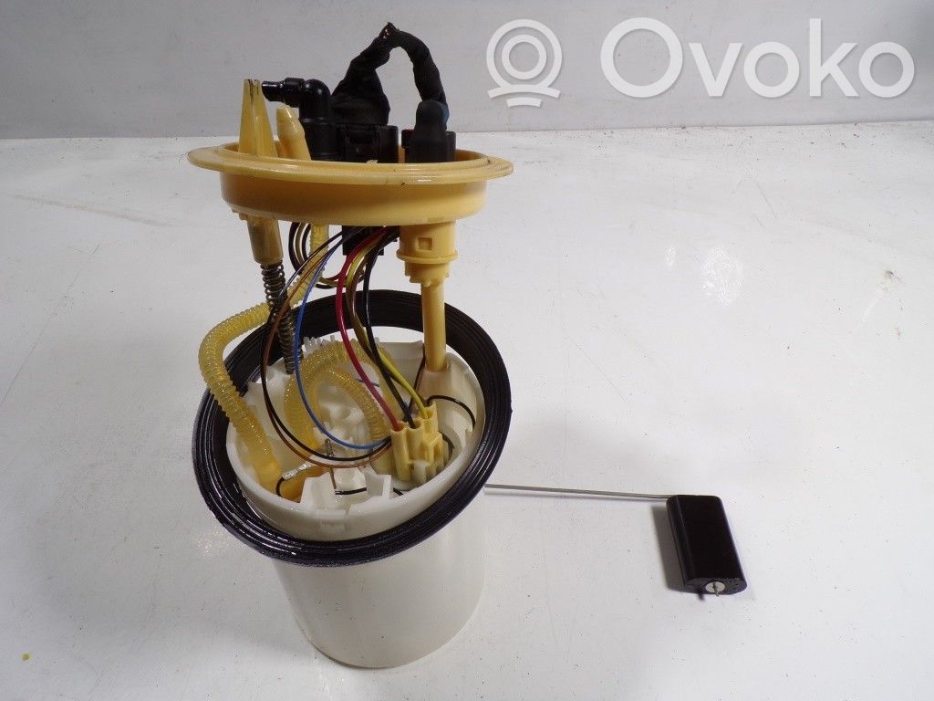 Audi A3 8Y Pompa carburante immersa 