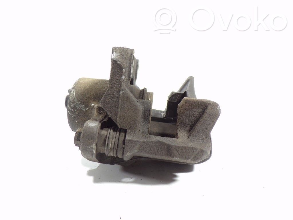 Caliper de freno delantero   7701201770