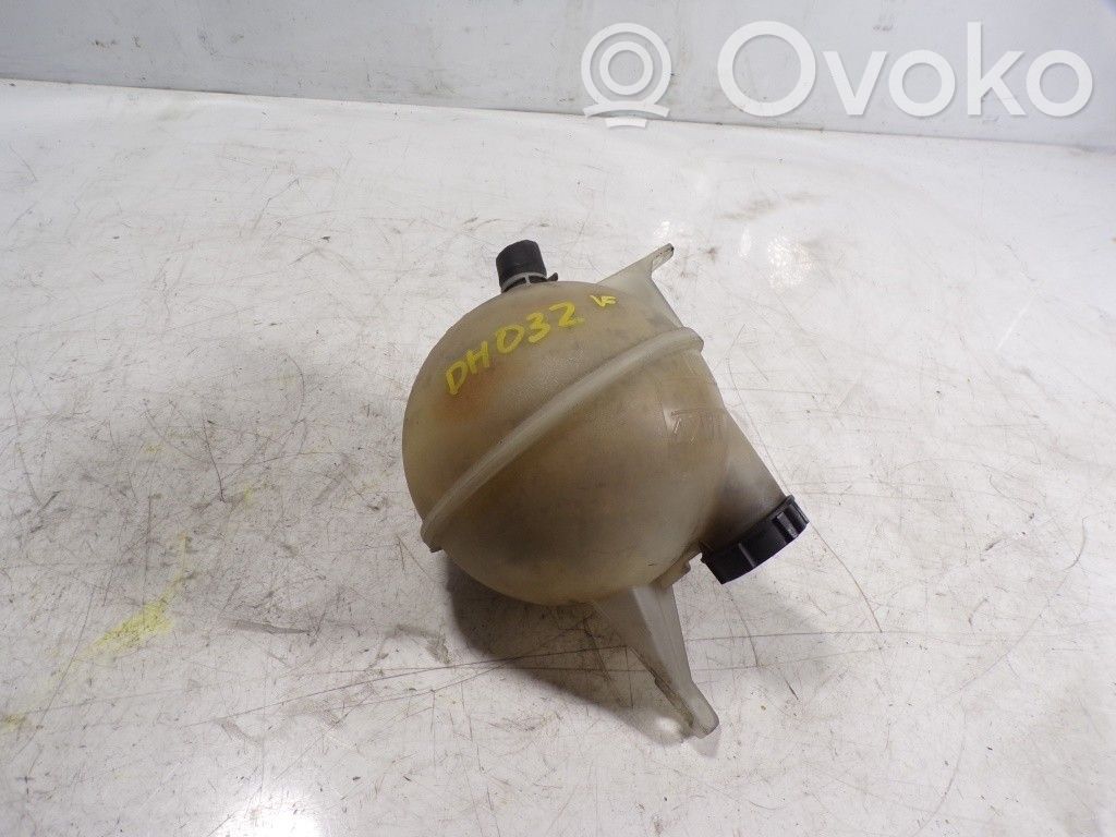 Depósito de expansión de combustible