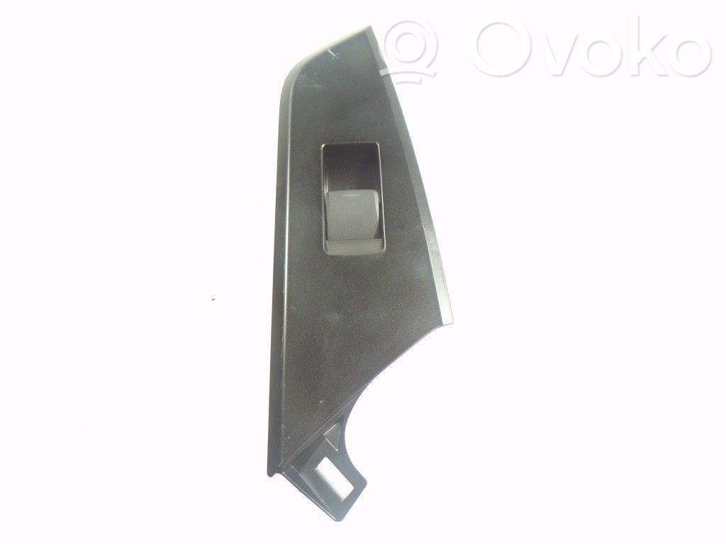 Electric window control switch   8481033140