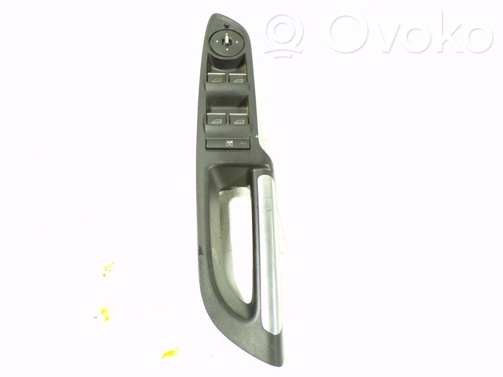 Interruptor del elevalunas eléctrico   AM5T14A132CA