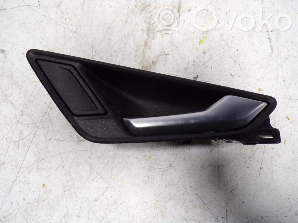 Audi Q2 - Manecilla interna puerta delantera 