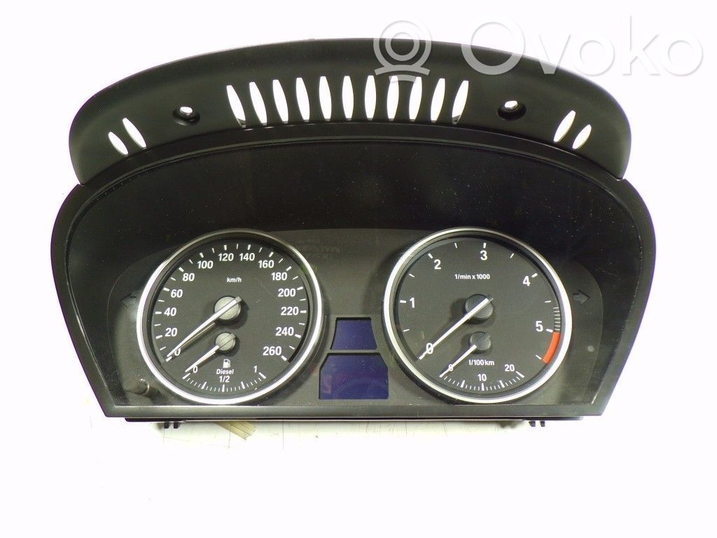 Geschwindigkeitsmesser Cockpit   62109194889,62119177276