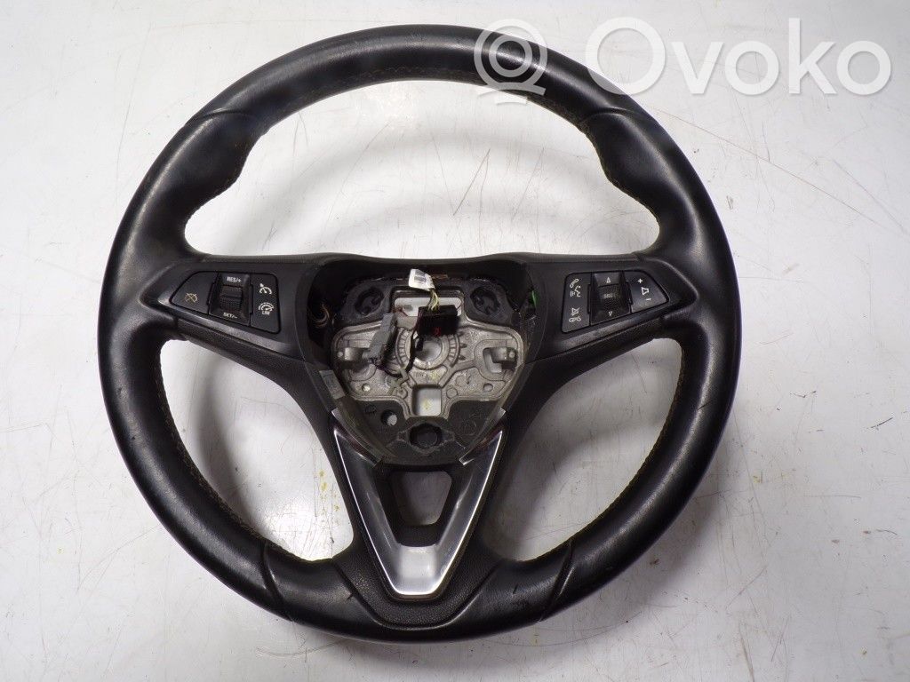 Opel Corsa E Steering wheel 
