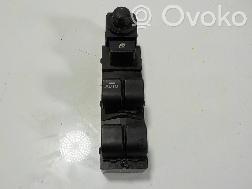 Elektrisko logu slēdzis   DG3T66350