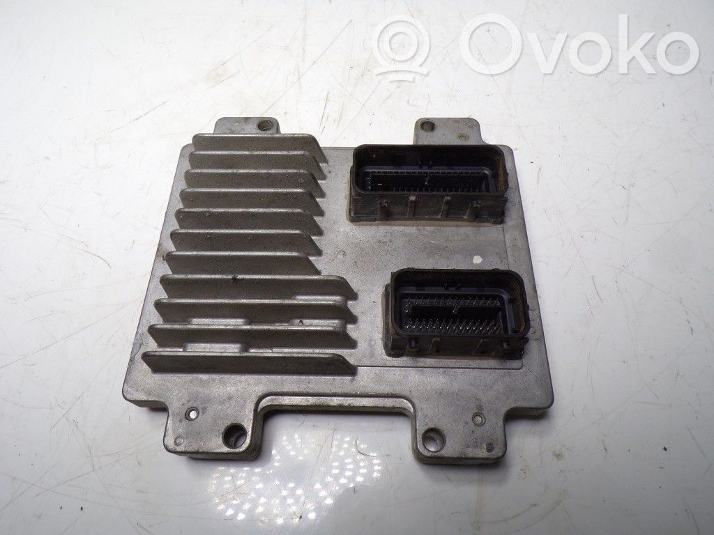 Unidad de control/módulo del motor   12679199,12679197
