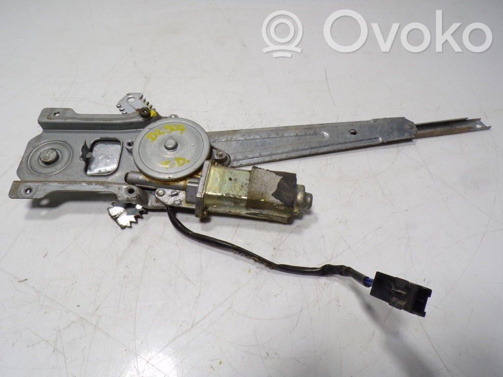 Nissan Patrol Y61 Elektryczny podnośnik szyby drzwi tylnych 