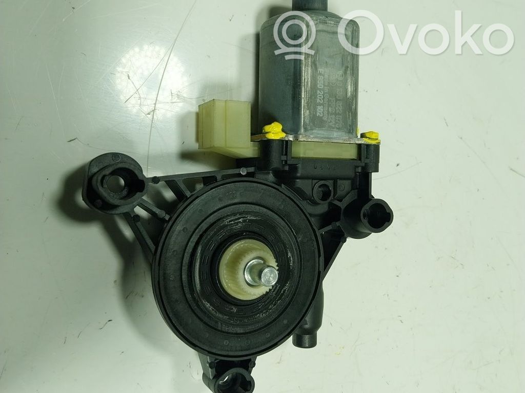Regulador de ventanilla eléctrico de puerta delantera   5Q0959802C,E850202102