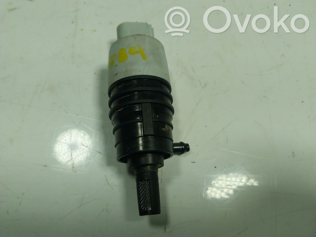 BMW 3 F30 F35 F31 Windscreen/windshield washer pump 