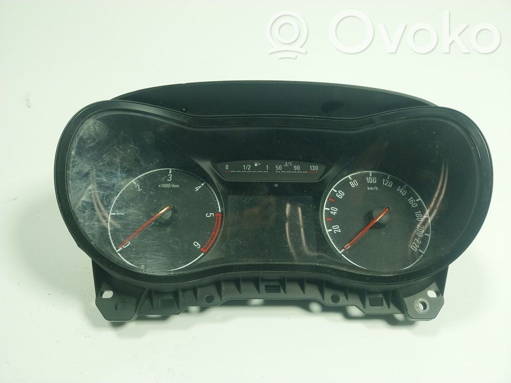 Opel Corsa E Speedometer (instrument cluster) 