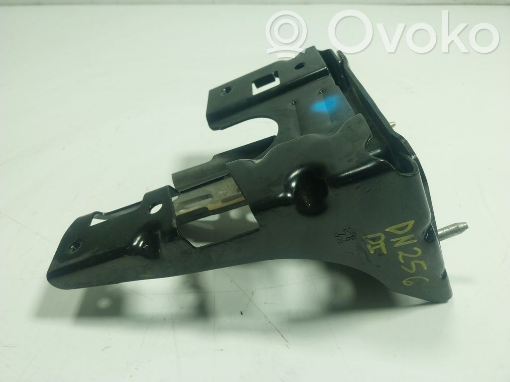 Citroen C3 Moottorin kiinnikekorvake 