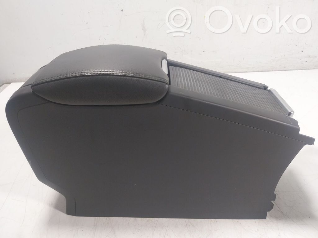 Volvo V60 Reposabrazos 