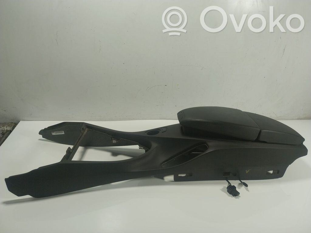 Armrest   51166960425