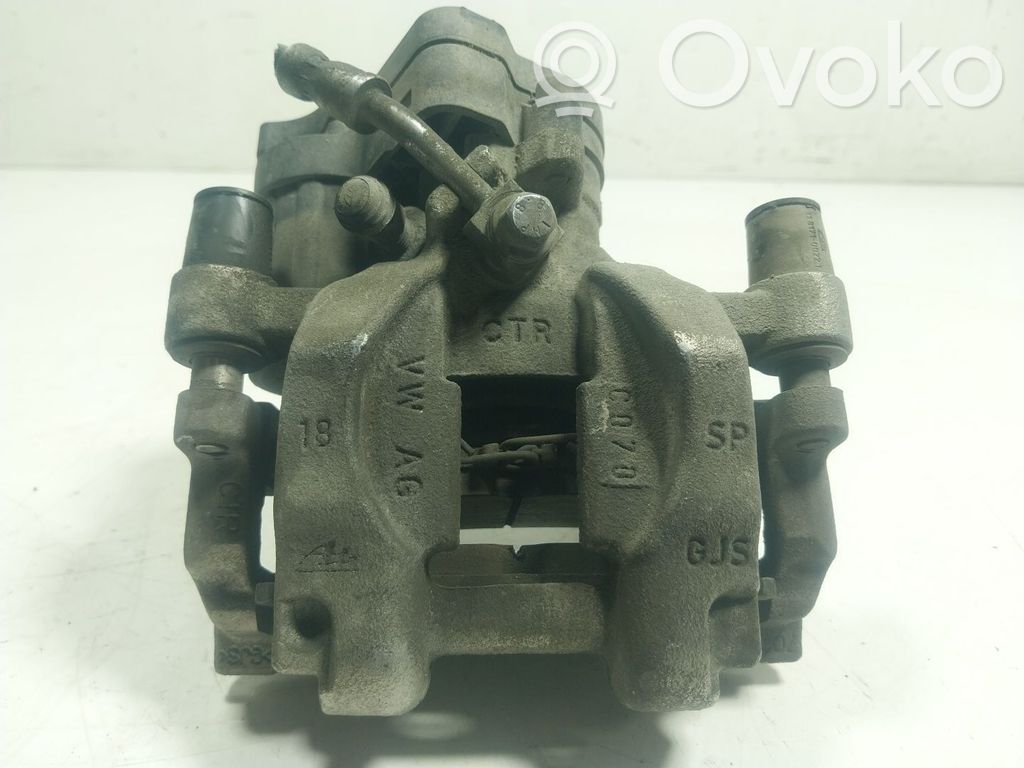 Volkswagen Tiguan Supporto della pinza del freno posteriore