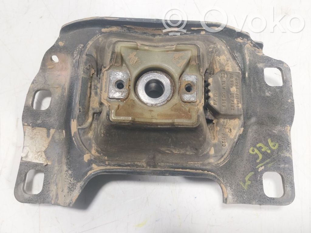 Engine mount bracket   1798908