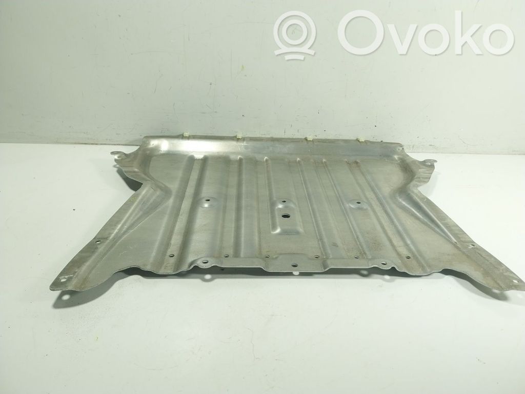BMW 5 G30 G31 G38 Osłona dolna silnika 