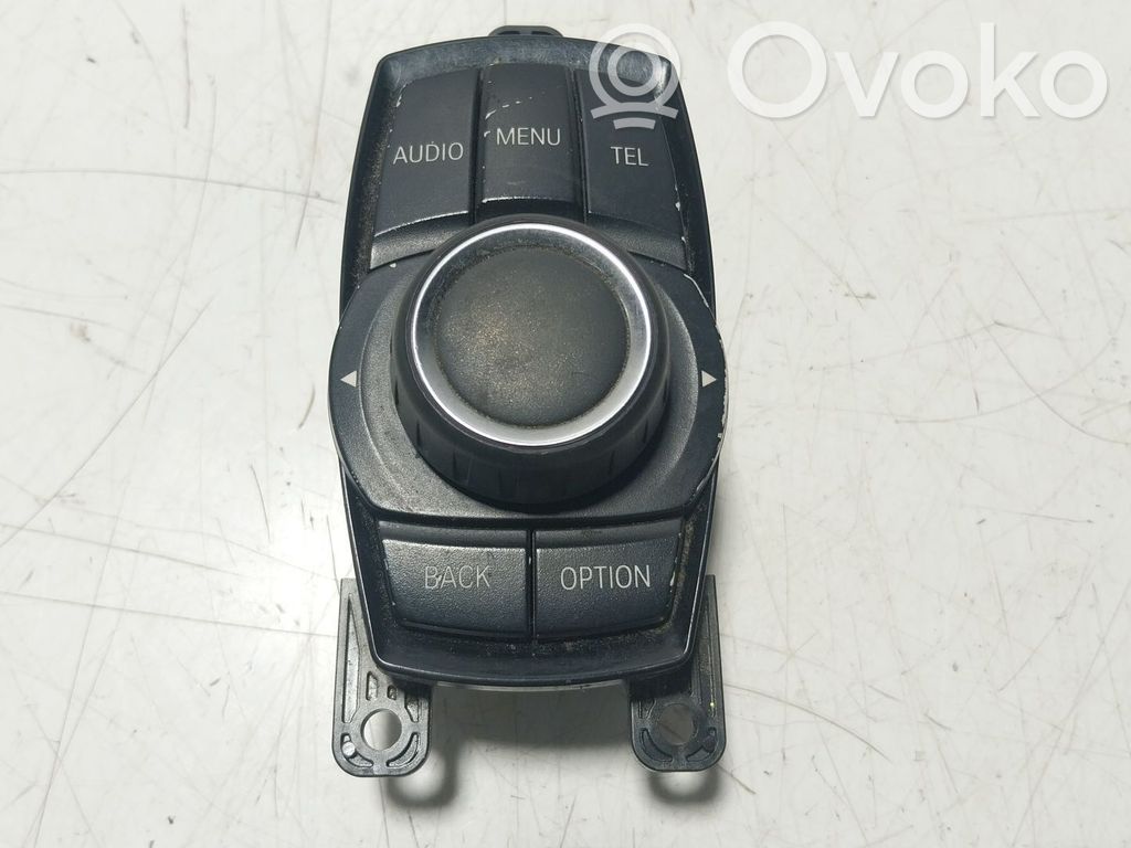 Multifunctional control switch/knob   65829261704,926170403