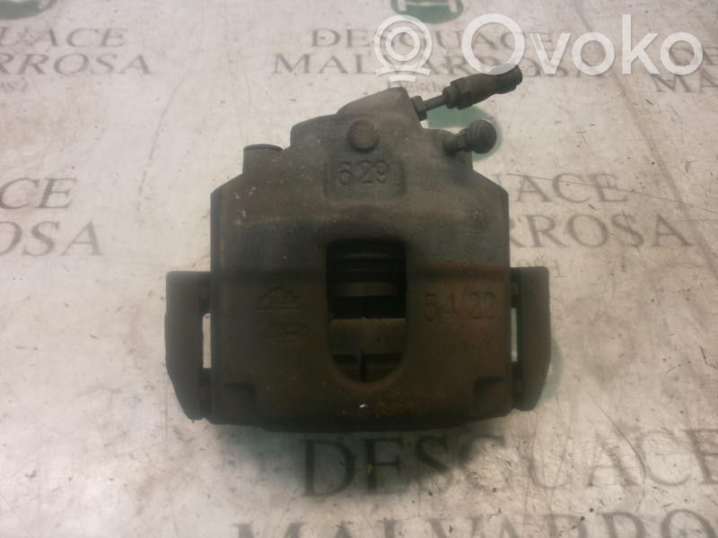 Caliper de freno delantero