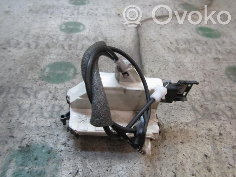 Etuoven lukko   9136CR