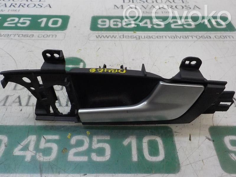 Manecilla interna puerta delantera   8P4837020E7PE