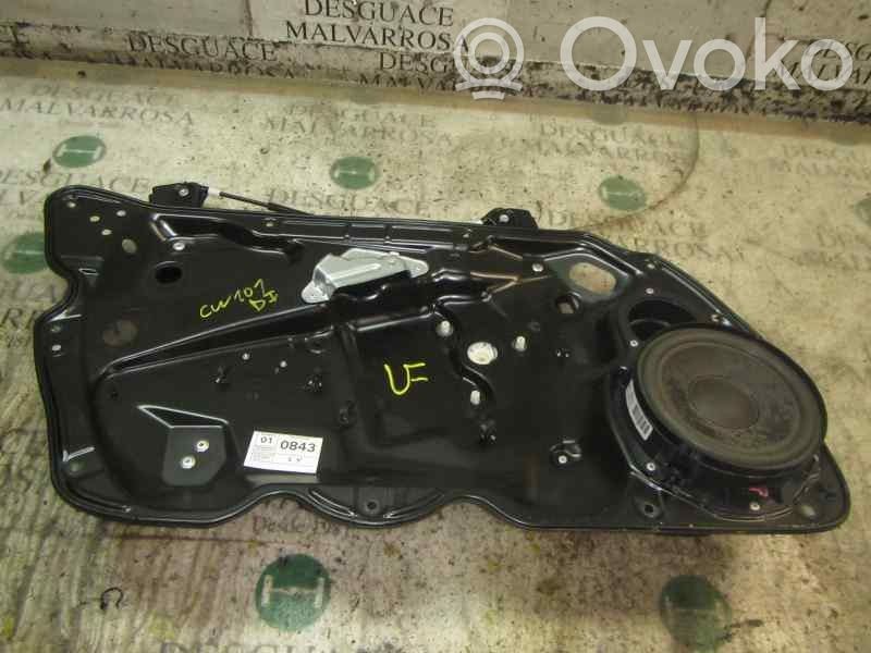 Volkswagen Passat Alltrack Macara geam față manuală 