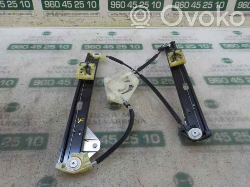 Regulador manual de la ventanilla delantera   82G837461,82G837461