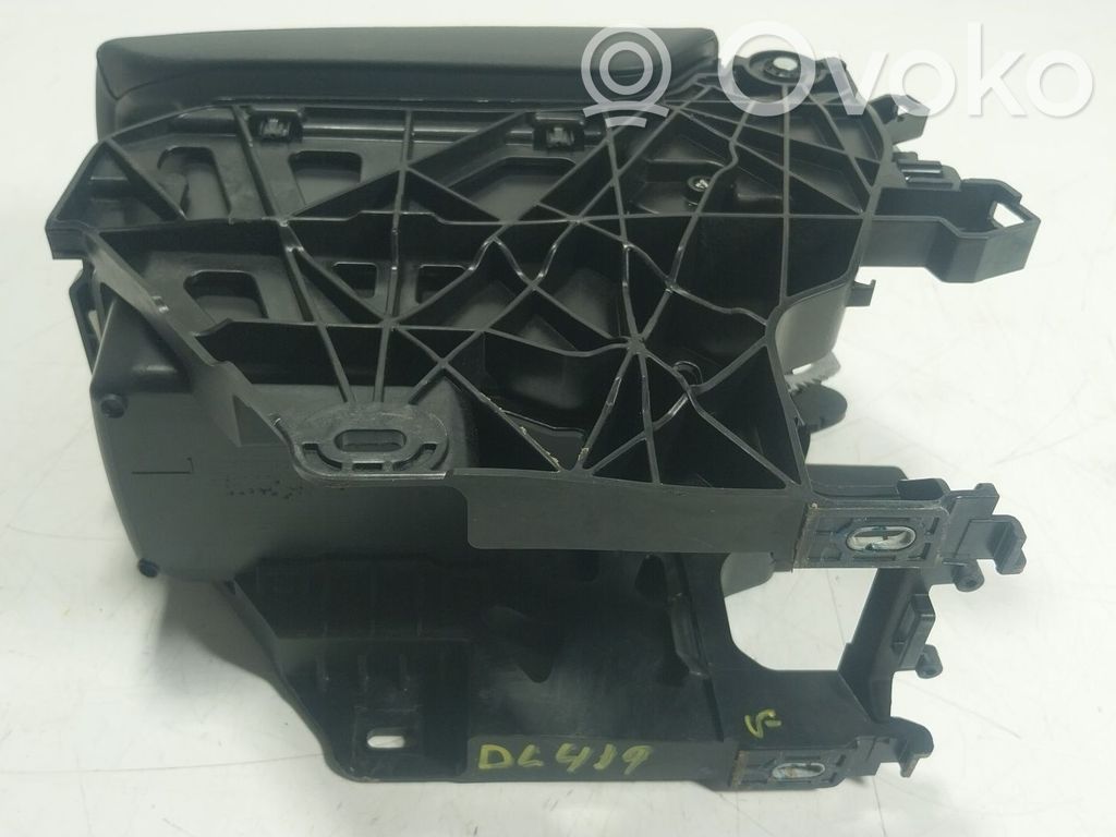 Armrest   5FA858329