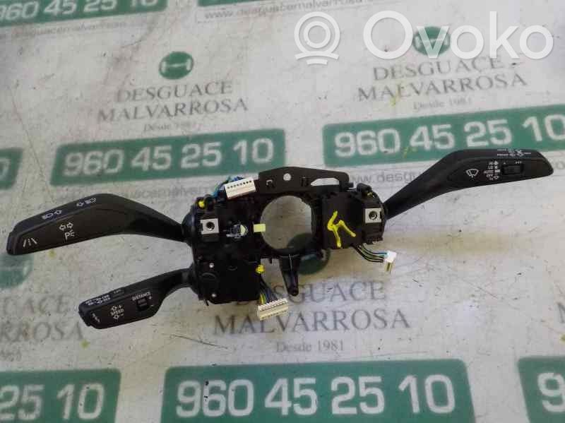 Commodo de clignotant   82A953521BM,82A953521BM,1014344604