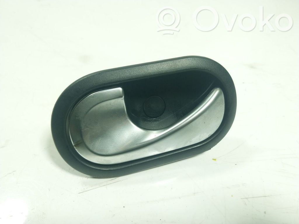 Manecilla externa puerta delantera   A4537600700