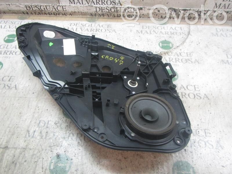 Ford Fiesta Takaikkunan nostomekanismi ilman moottoria 