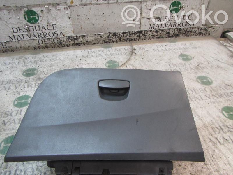 Seat Ibiza IV (6J,6P) Guantera