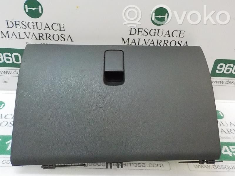 Skoda Fabia Mk3 (NJ) Handschuhfach 
