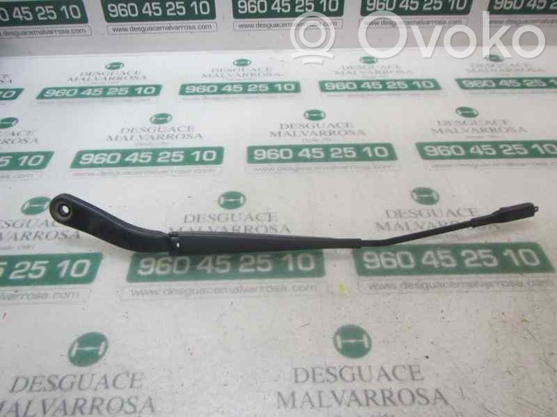 Land Rover Freelander 2 - LR2 Brazo del limpiaparabrisas delantero