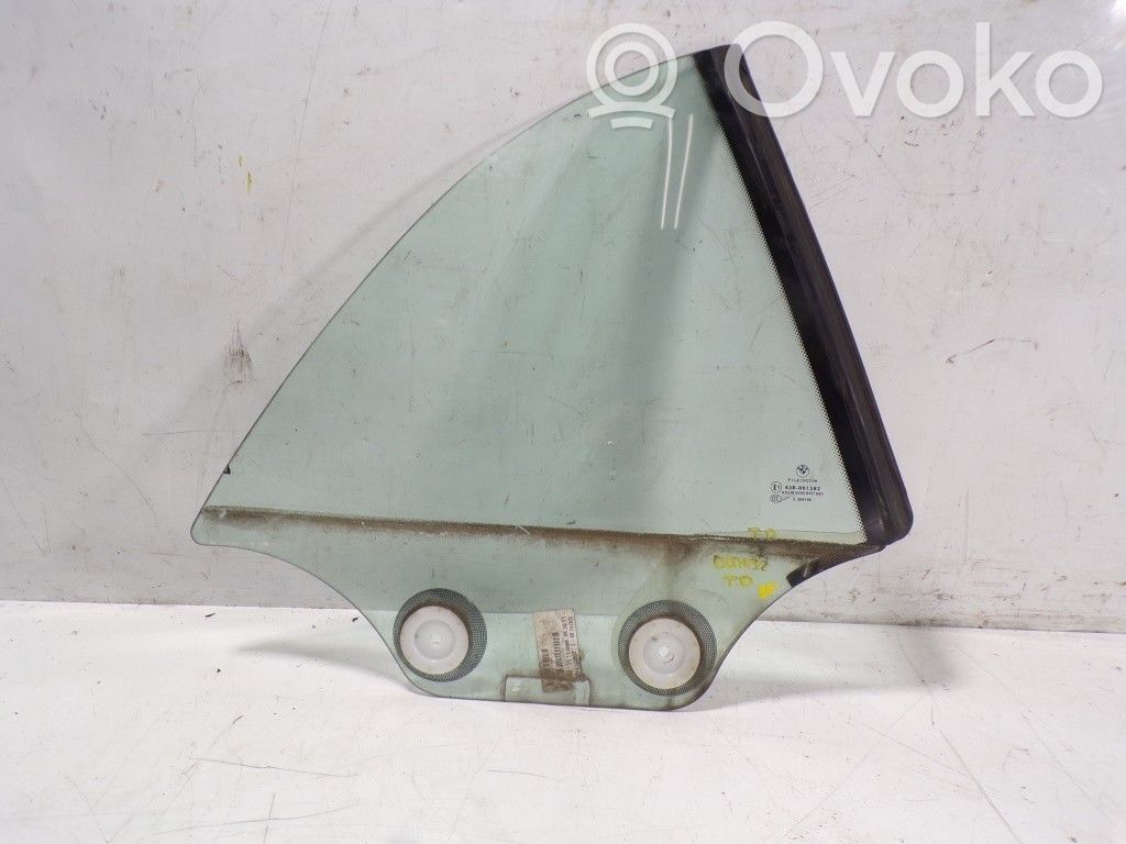 BMW 1 E81 E87 Rear door window glass 