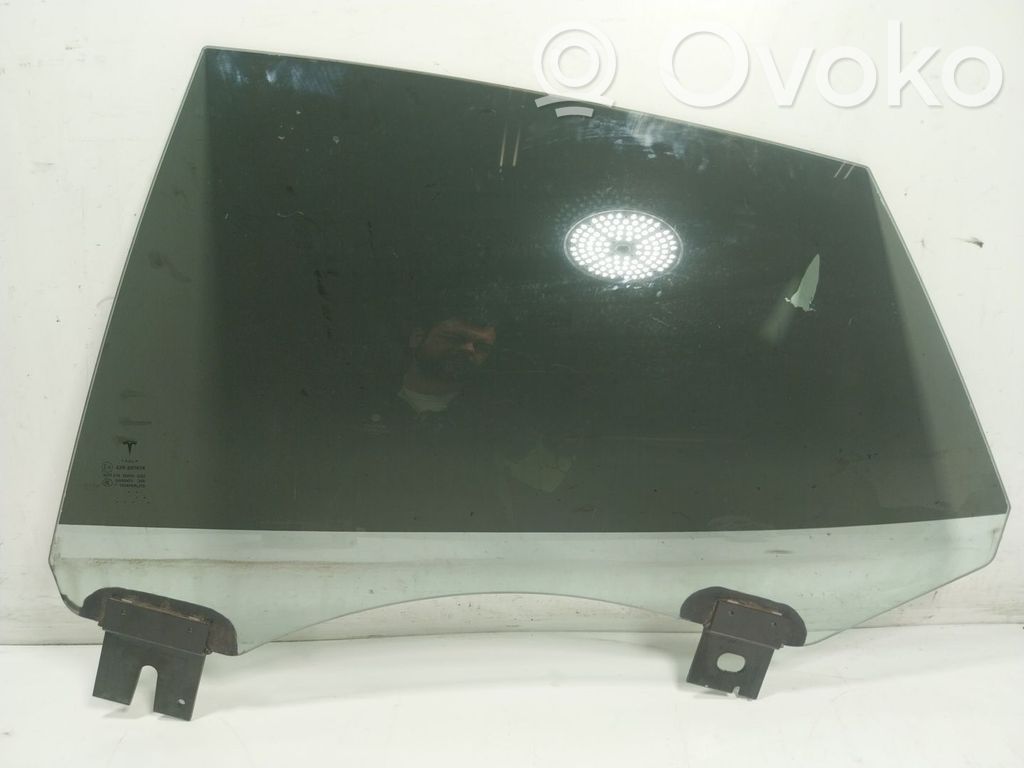 Luna de la puerta trasera   600633500B