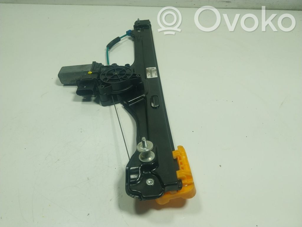 BMW 2 F45 Macara geam față manuală 
