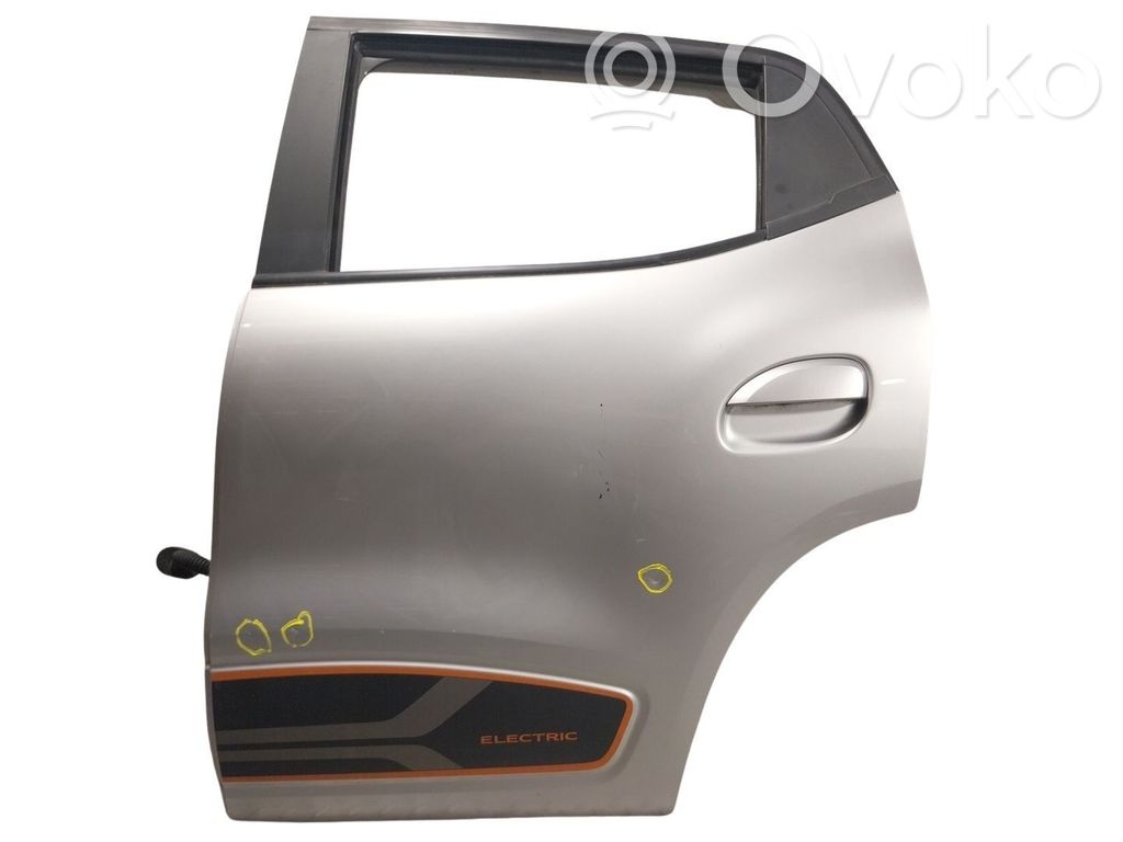 Galinės durys   821017002R