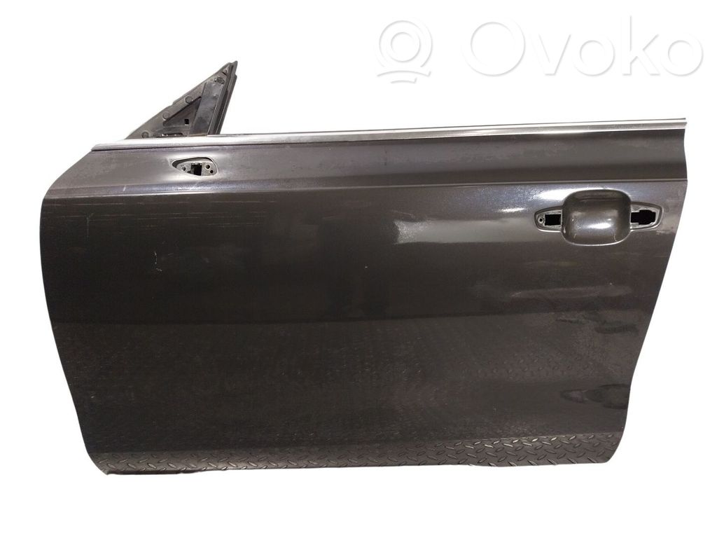 Puerta delantera   4G8831051A
