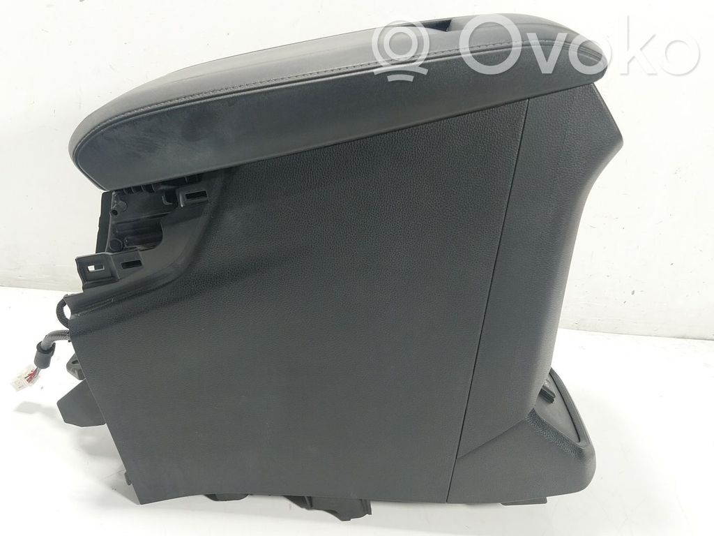 Cotieră   588100E470C1,588940E040