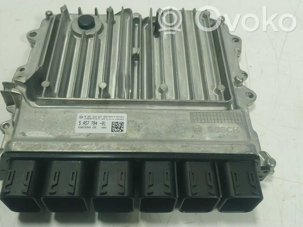 BMW 3 G20 G21 Engine control unit/module 