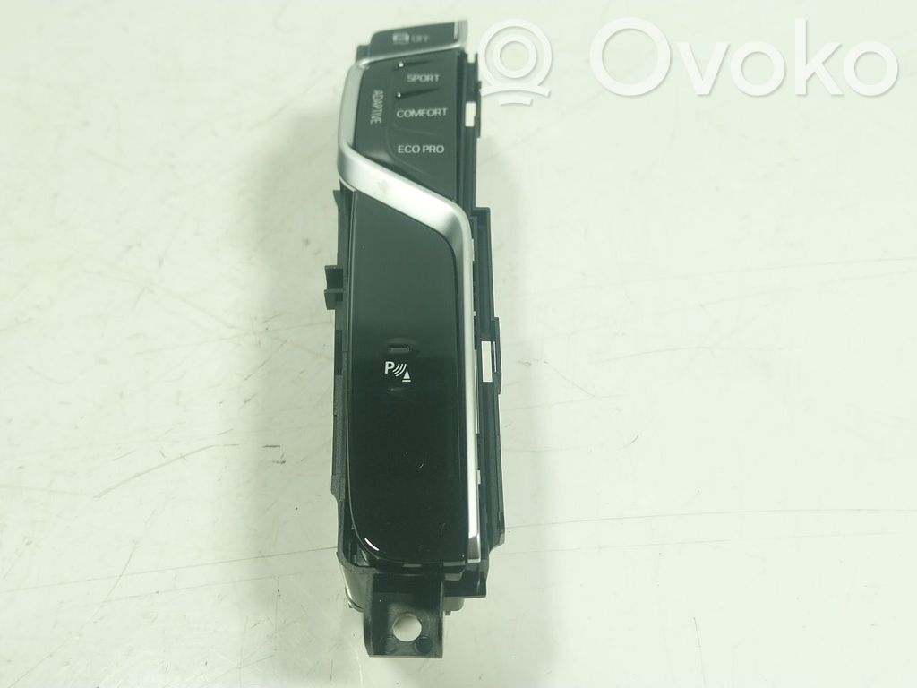 BMW 5 G30 G31 G38 Interruttore/pulsante di controllo multifunzione 