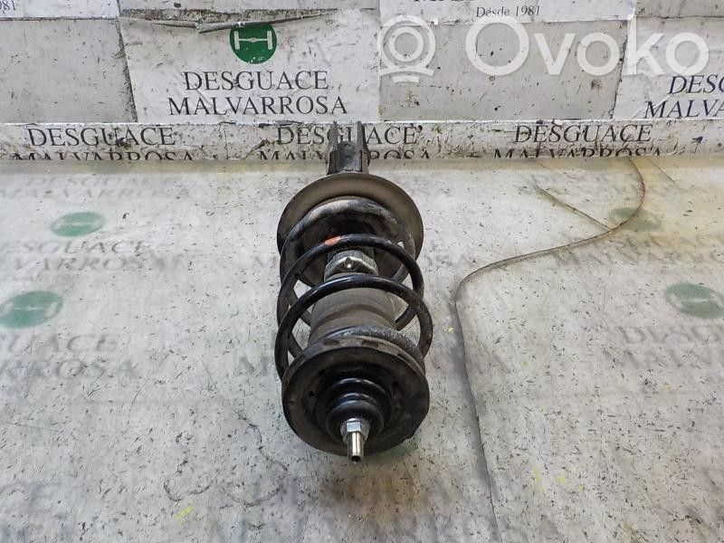 Toyota Yaris Amortyzator osi przedniej ze sprężyną 