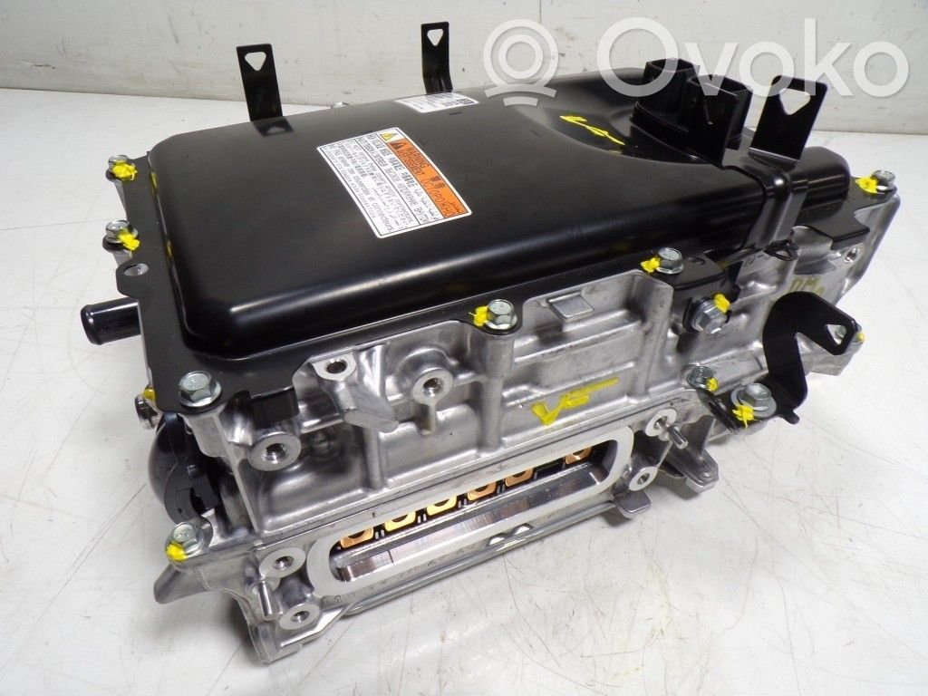 Toyota Yaris Convertor tensiune/modul convertizor 