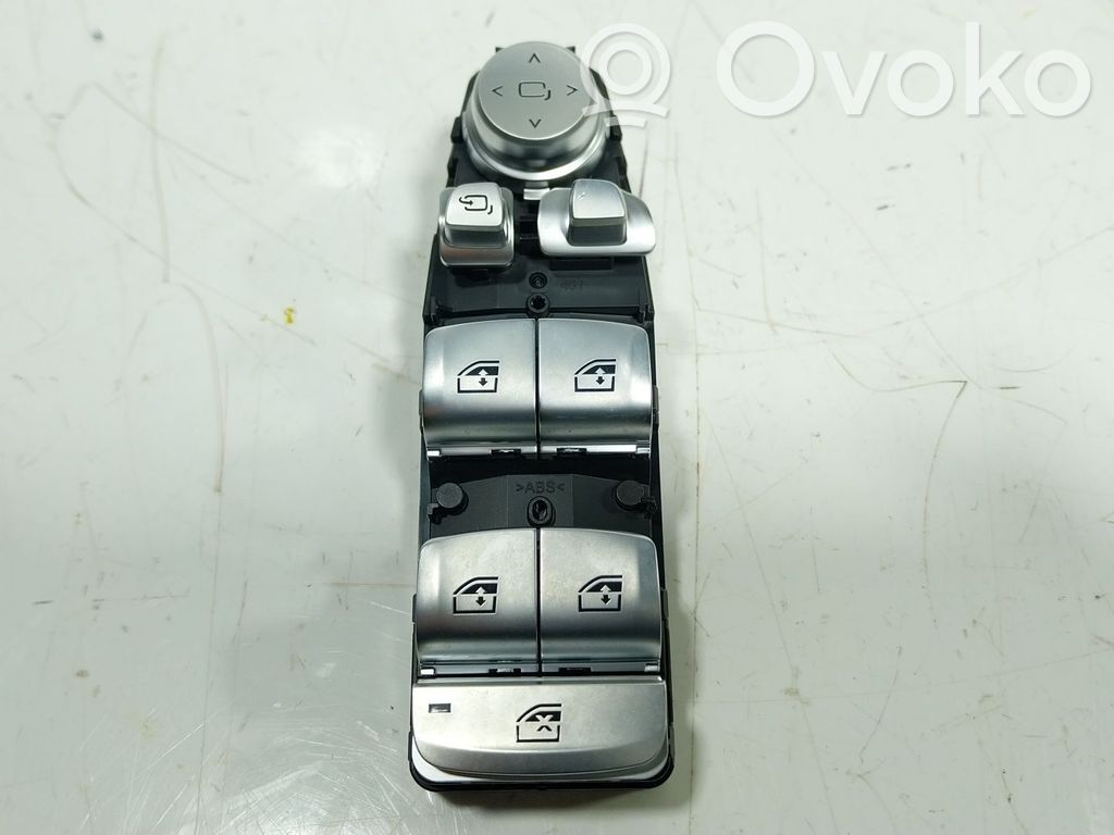 Electric window control switch   61316847099,6847099