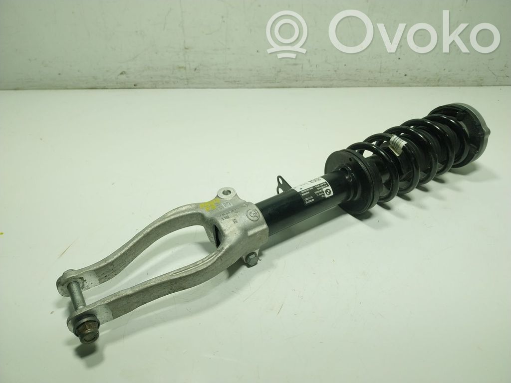 BMW 5 G30 G31 G38 Ammortizzatore anteriore con molla elicoidale 