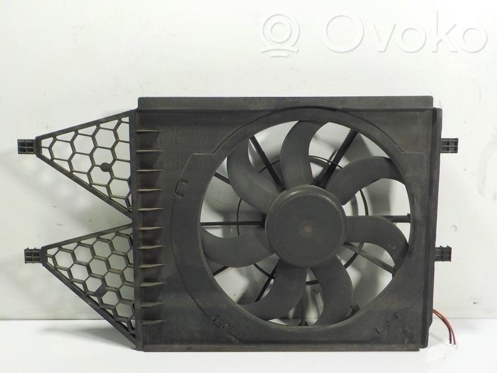 Skoda Rapid (NH) Ventilatore di raffreddamento elettrico del radiatore 