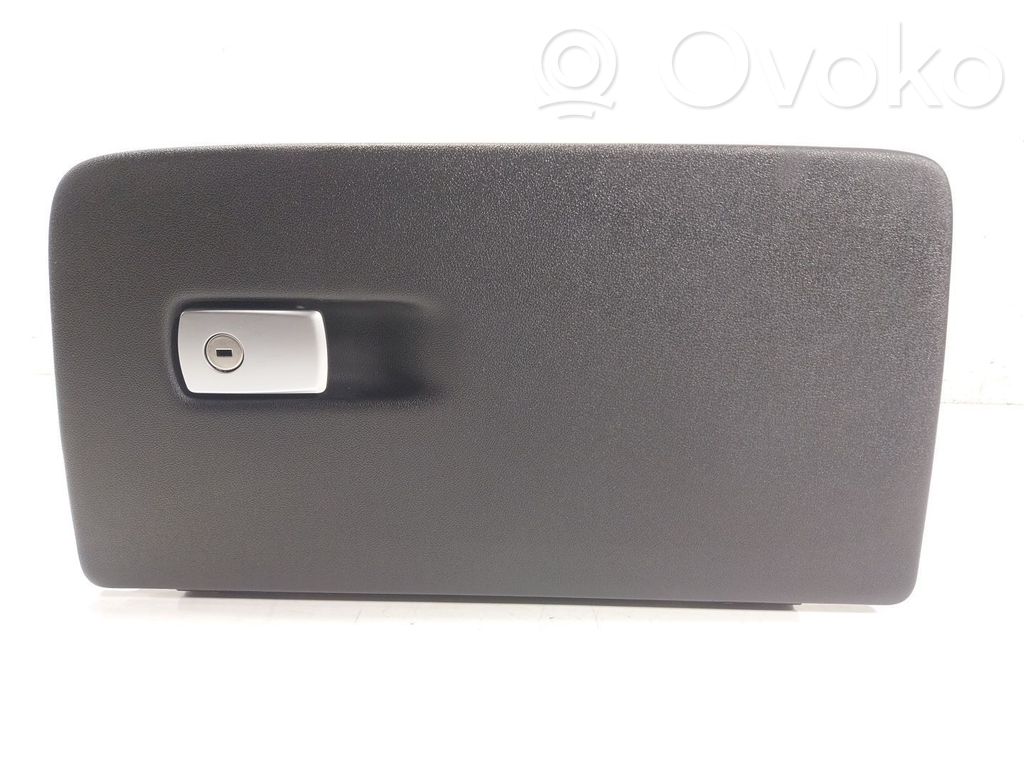 Handschuhfach   51169472465
