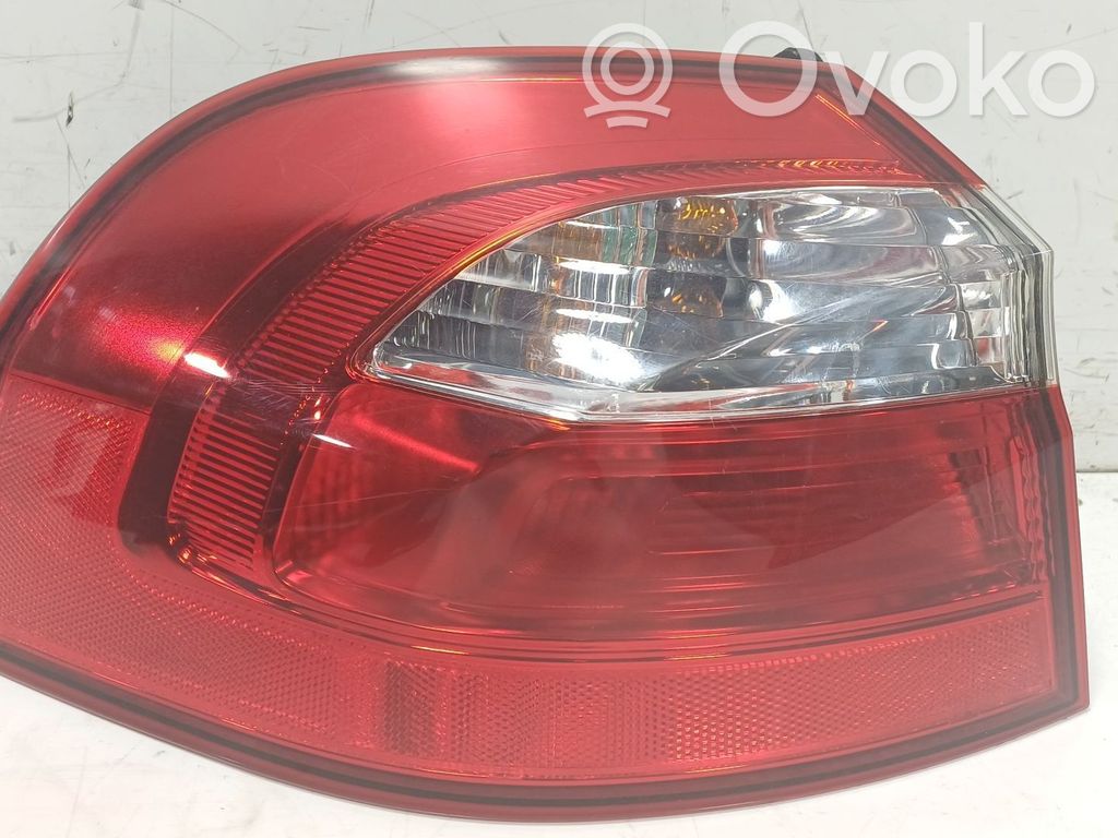KIA Rio Luci posteriori