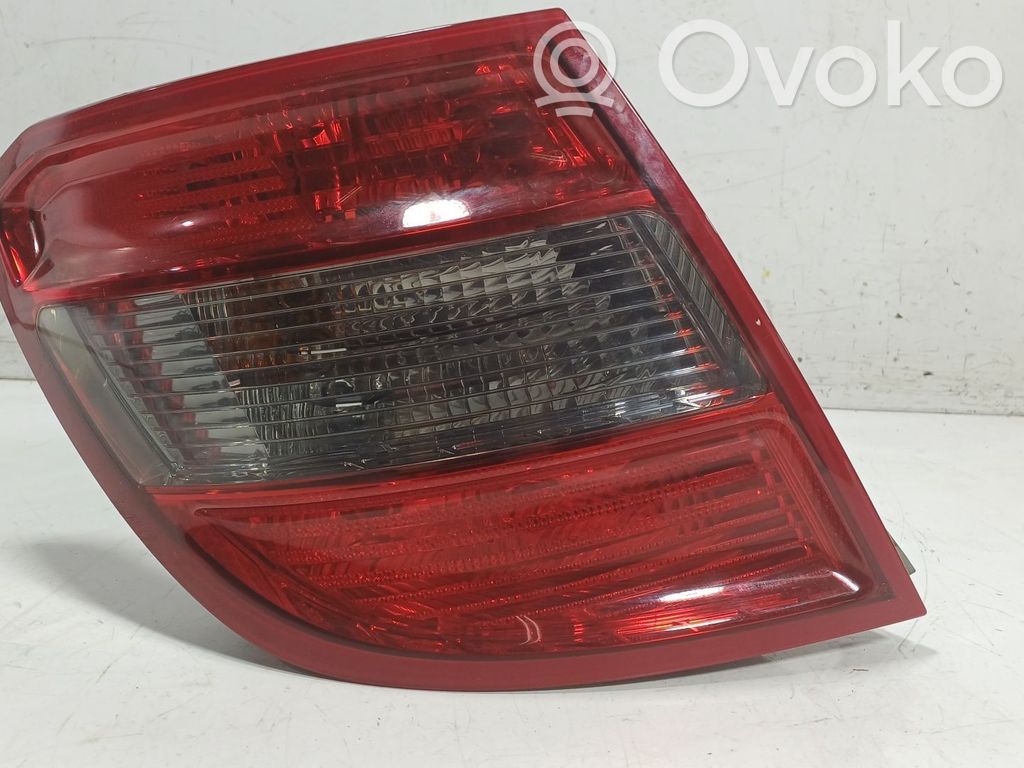 Mercedes-Benz C W204 Luci posteriori 
