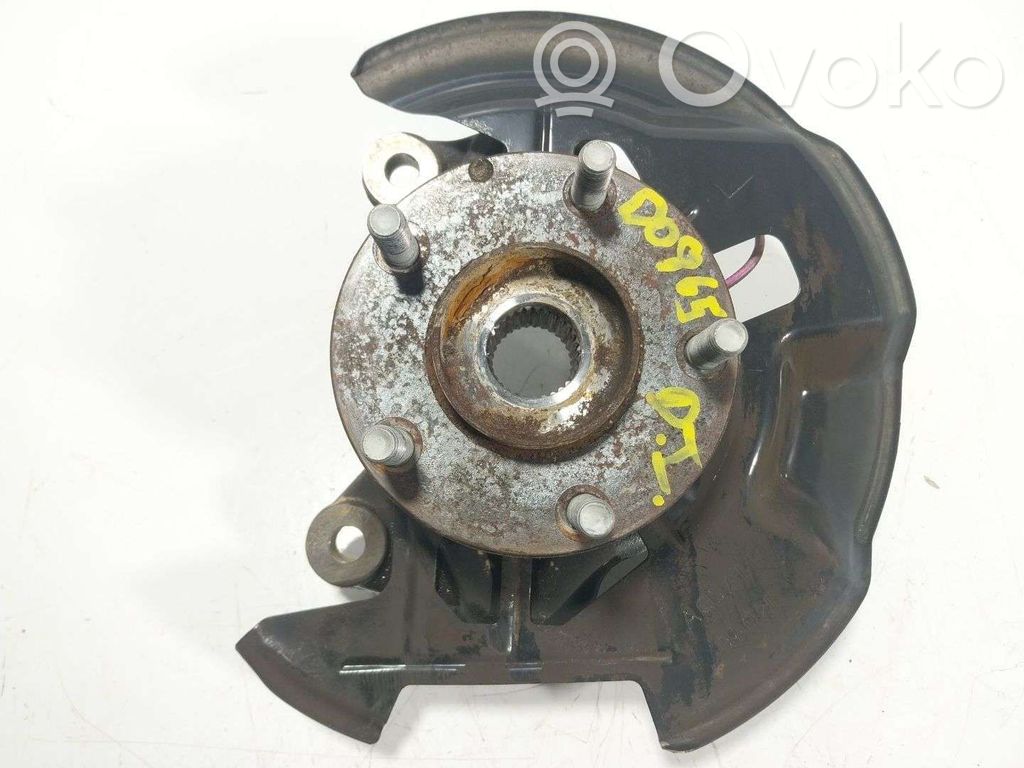 Mangueta de dirección de rueda delantera   B45A33031